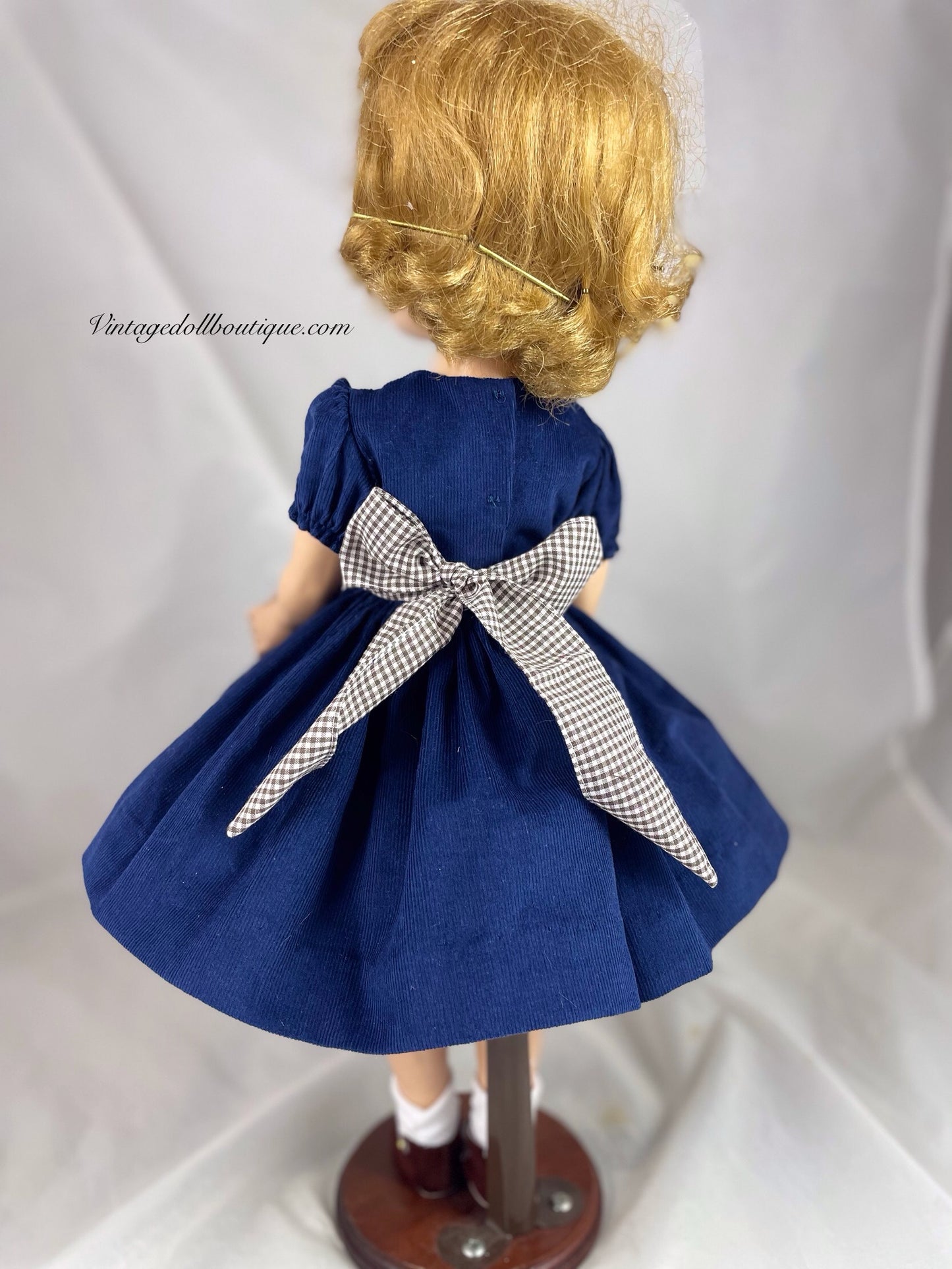Puppy applique dress for 17/18” Madame Alexander doll