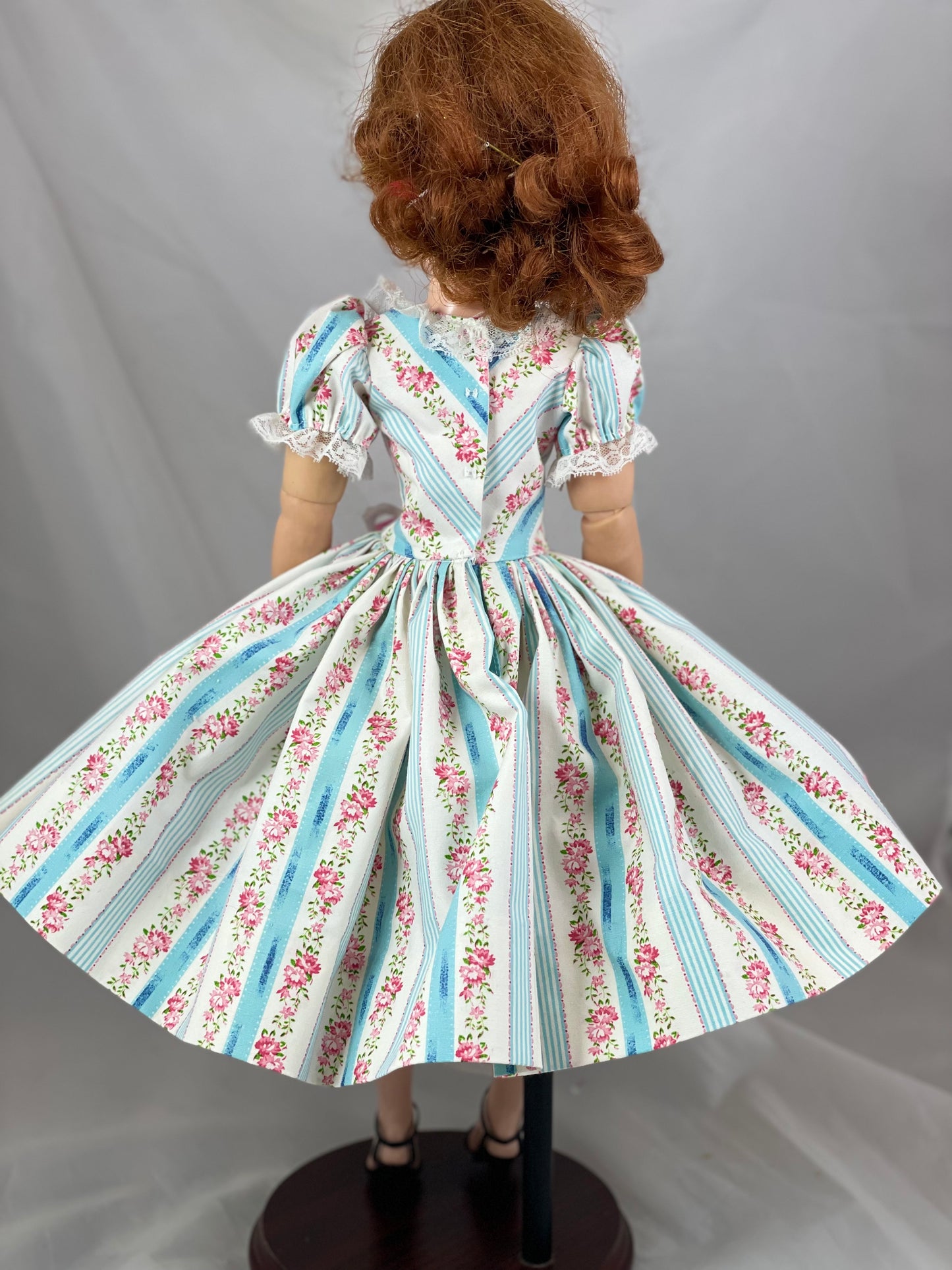 *******reserved for Debbie***** dress for 21” Cissy