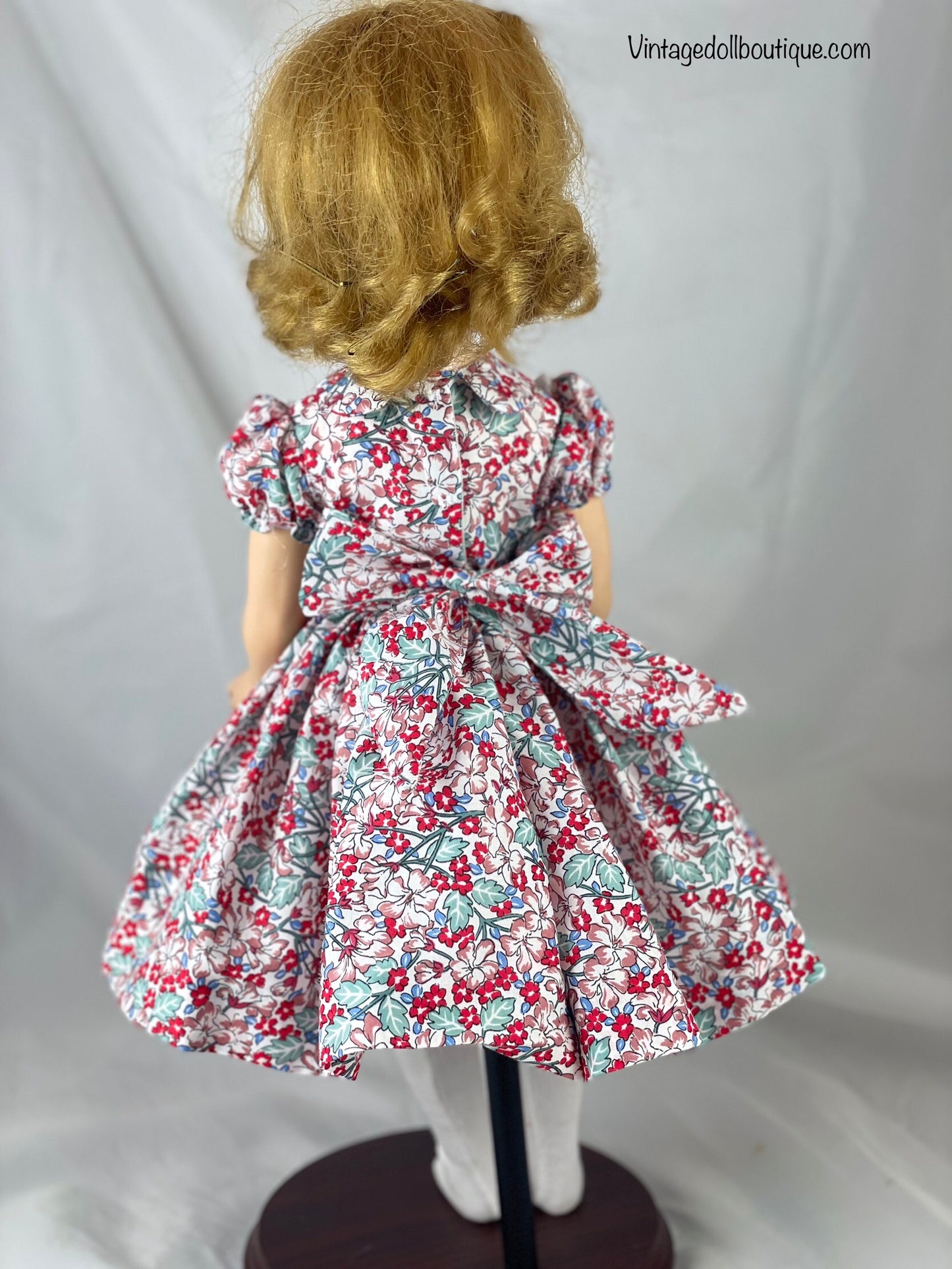 **** reserved for Ann*******Dress for 17/ 18” Madame Alexander Doll