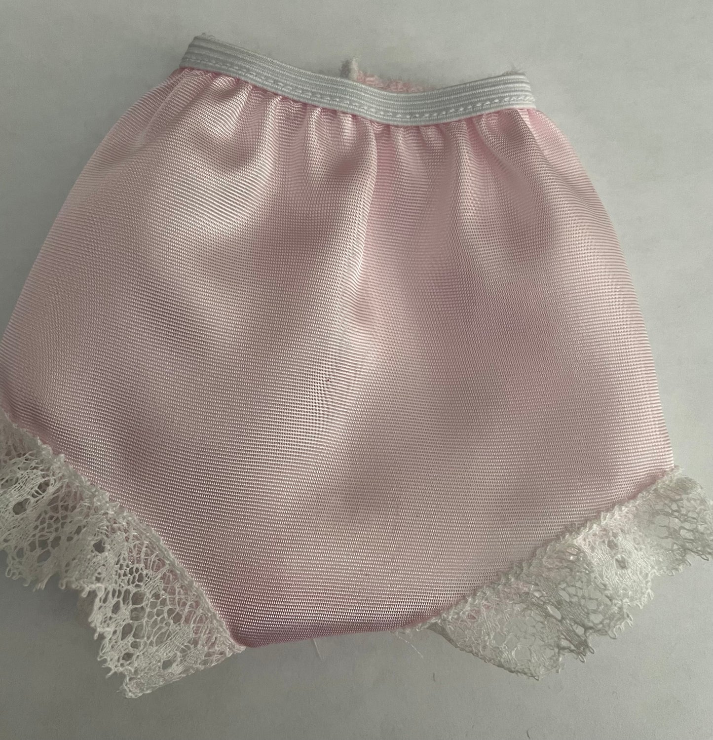Lace panties med size 1
