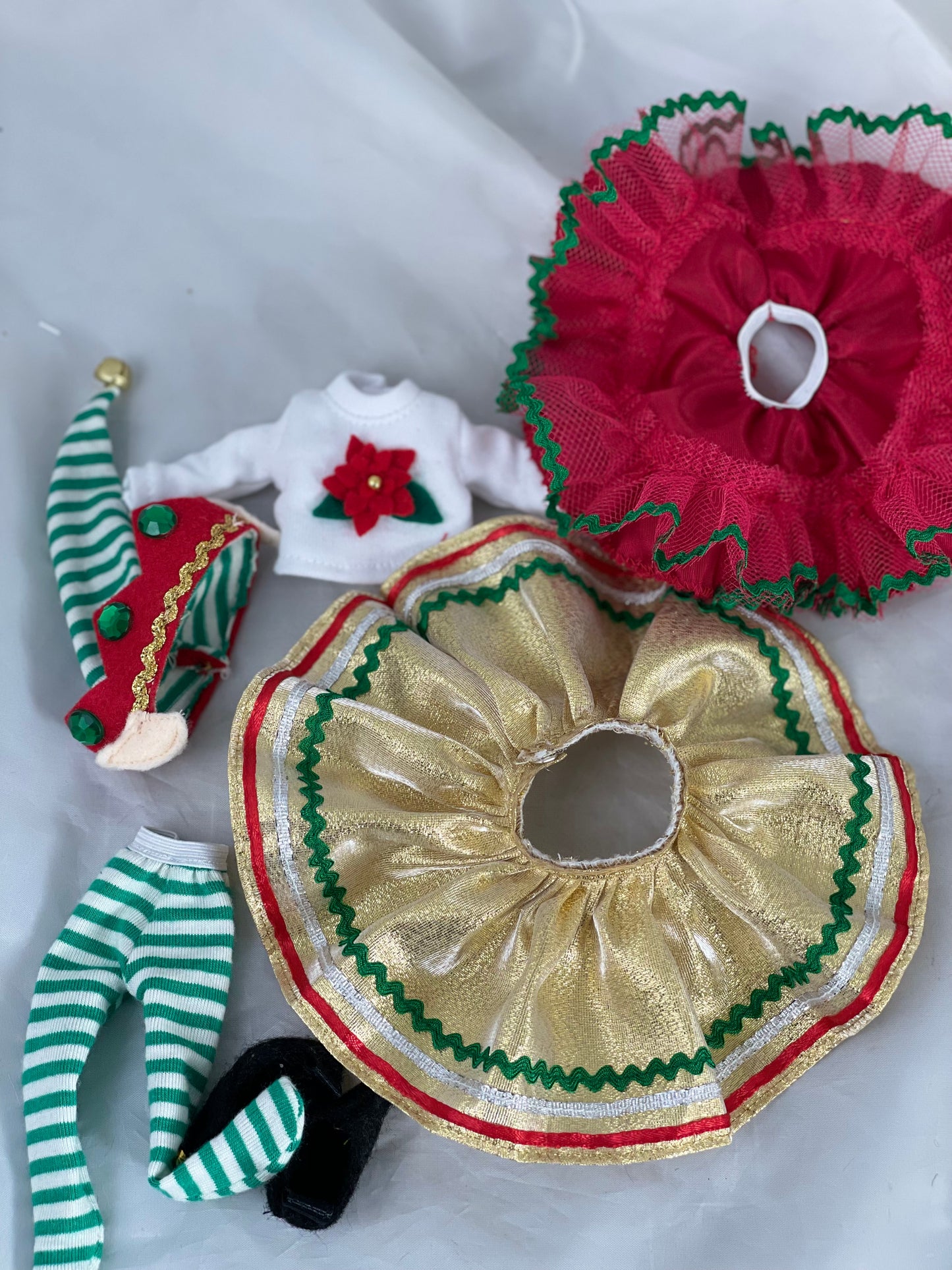 Complete elf outfit for 8” Wendy