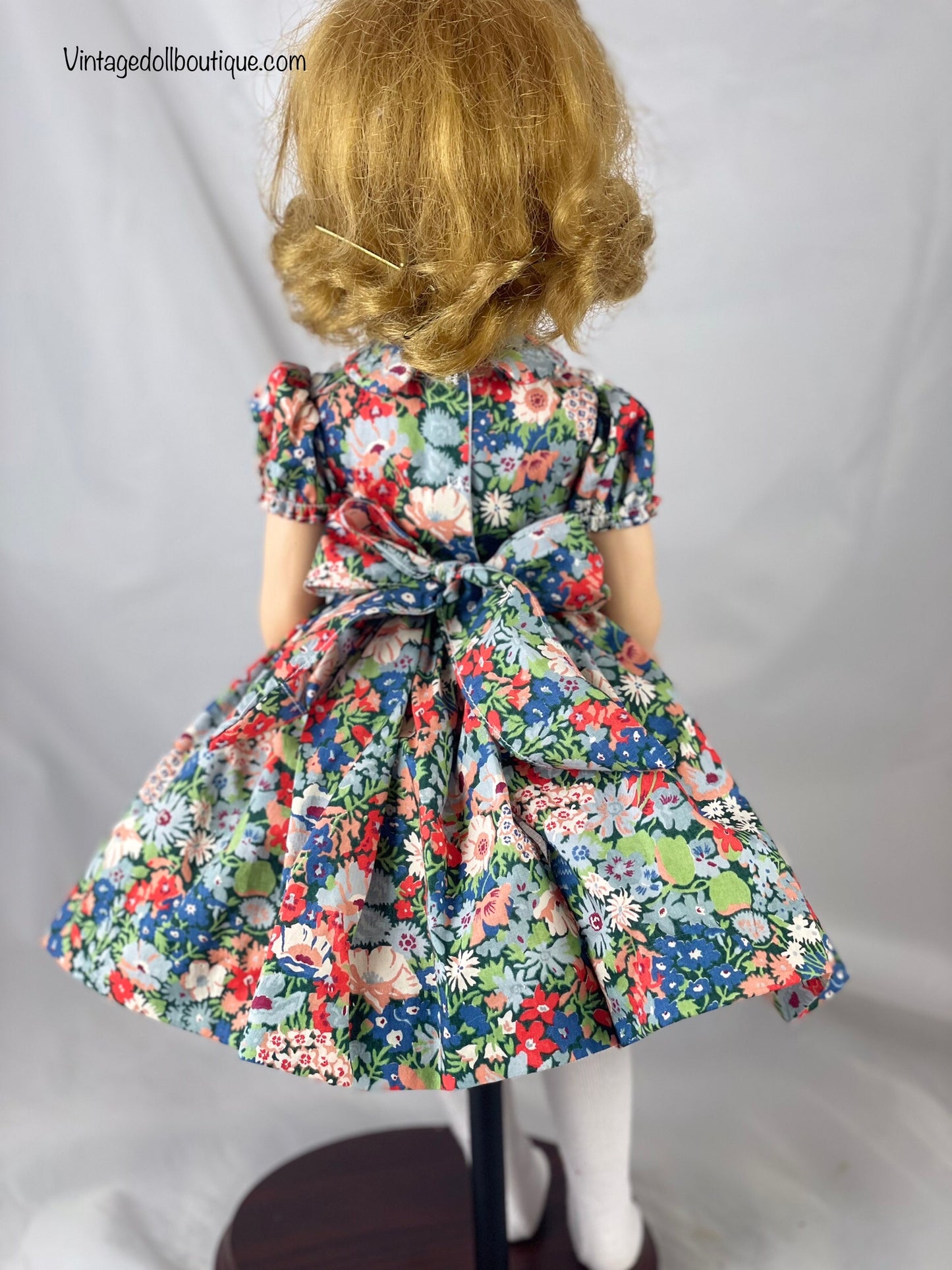 **** reserved for Ann*******Dress for 17/ 18” Madame Alexander Doll