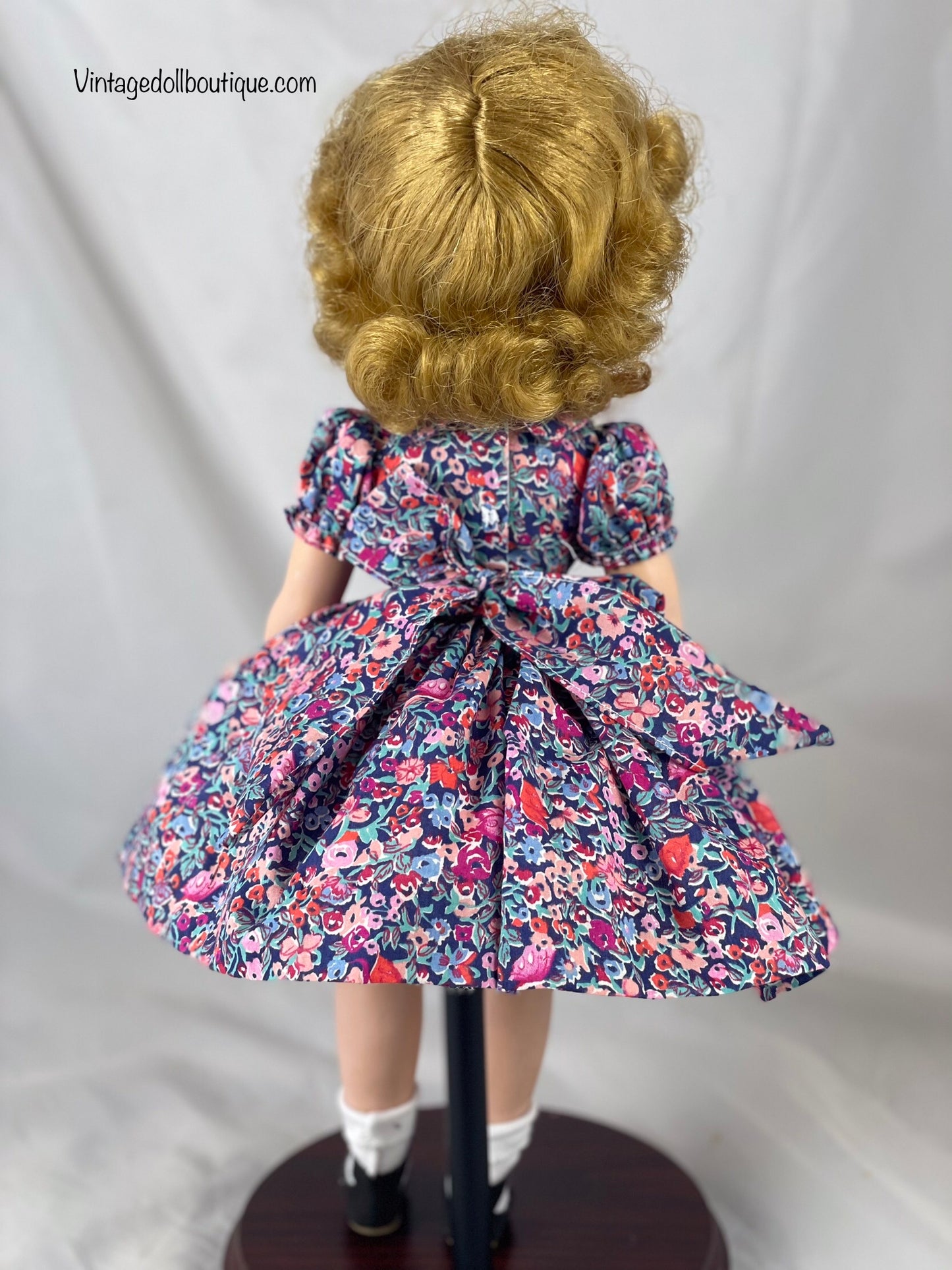 *******reserved for Ann*****dress for 14” Madame Alexander doll