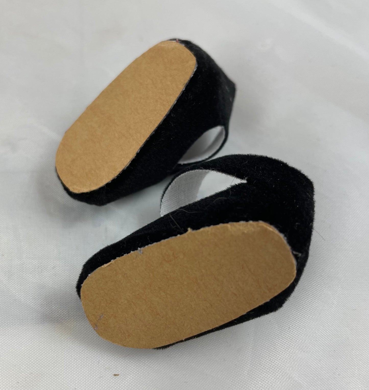 Velvet shoes 14/15” Madame Alexander 1.5” sole