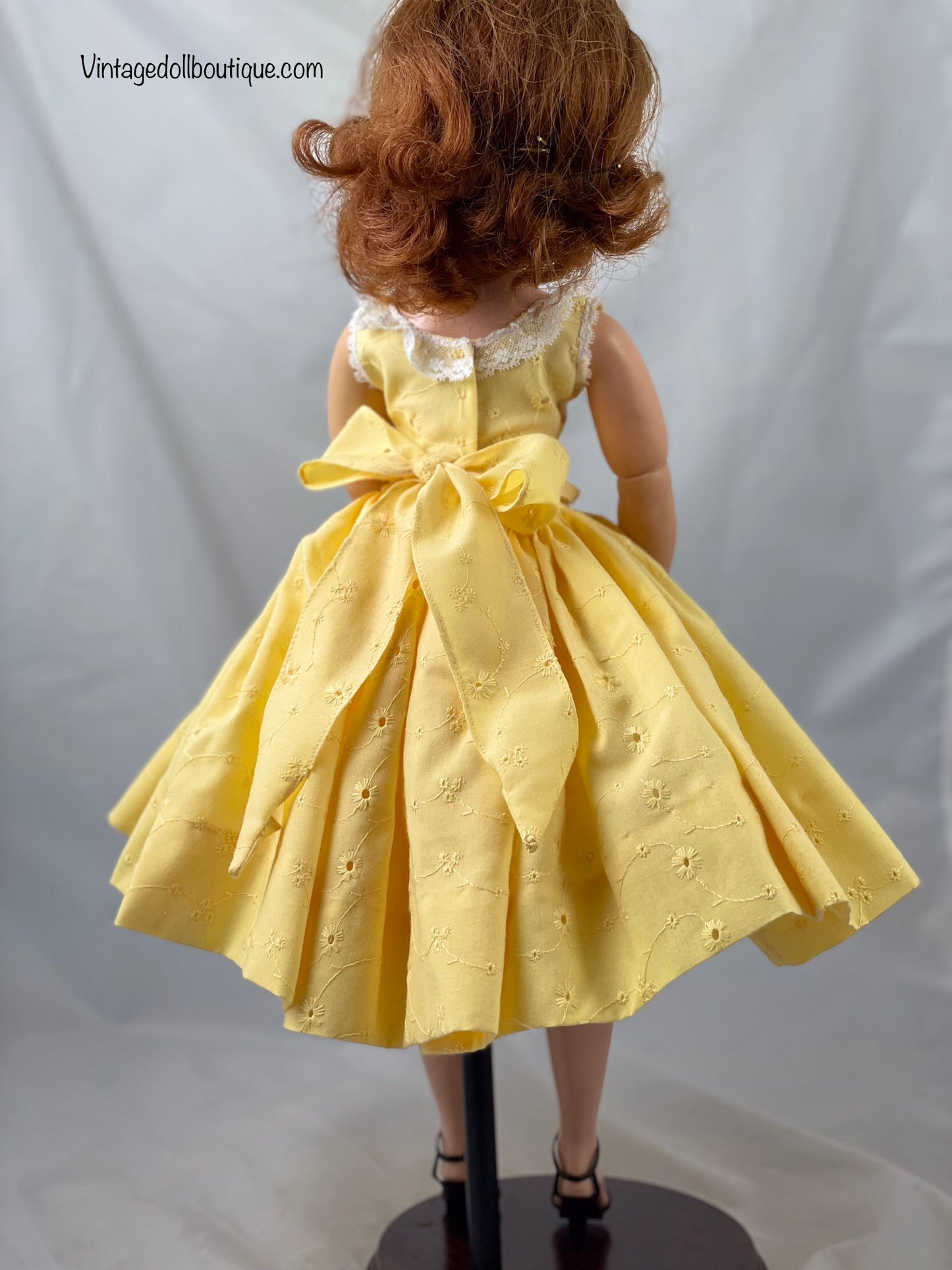 Eyelet sundress for 21” Cissy