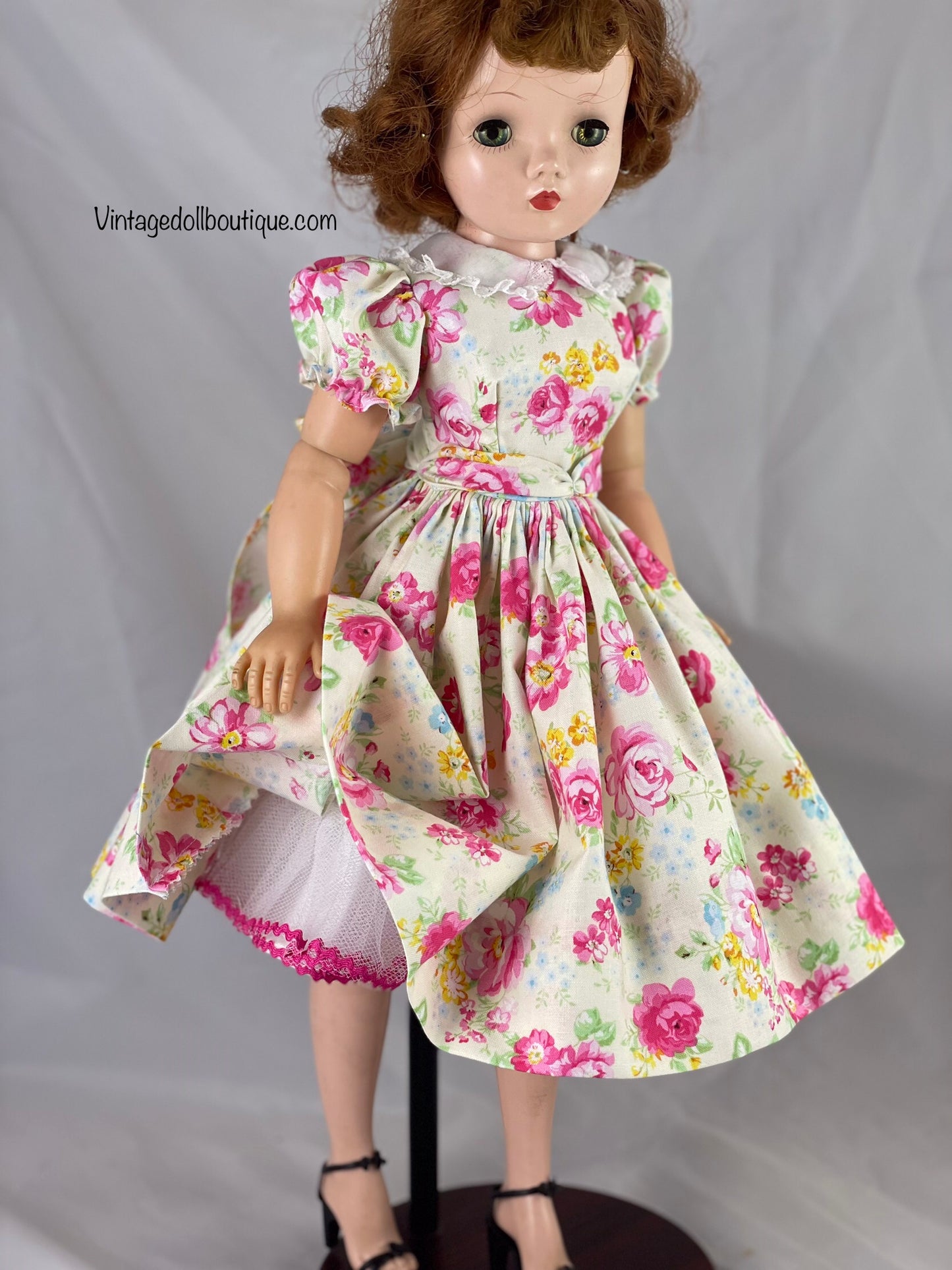 *****reserved for Debbie***** dress for 21” Cissy