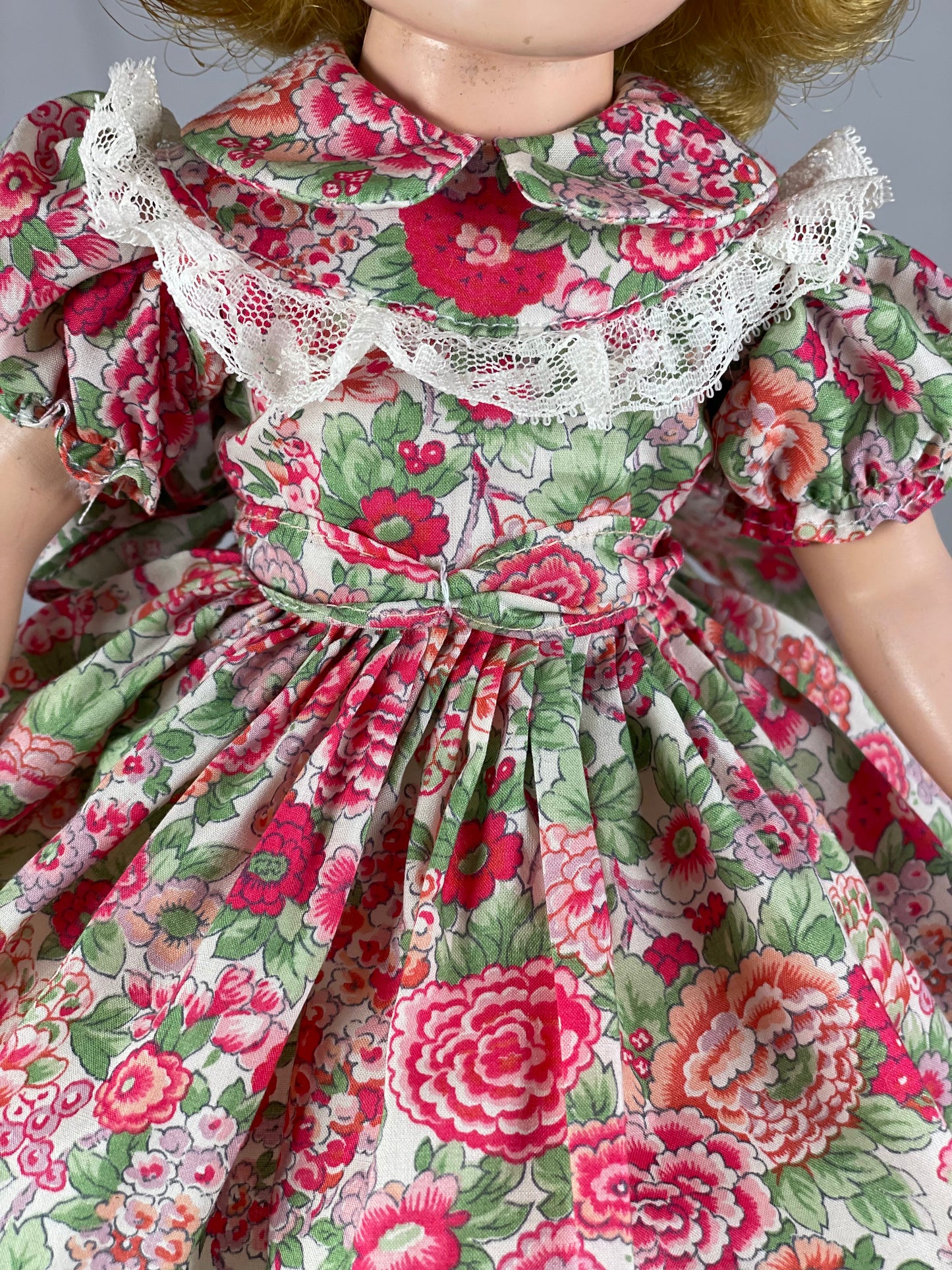 *******reserved for Diane*****dress for 14” Madame Alexander doll