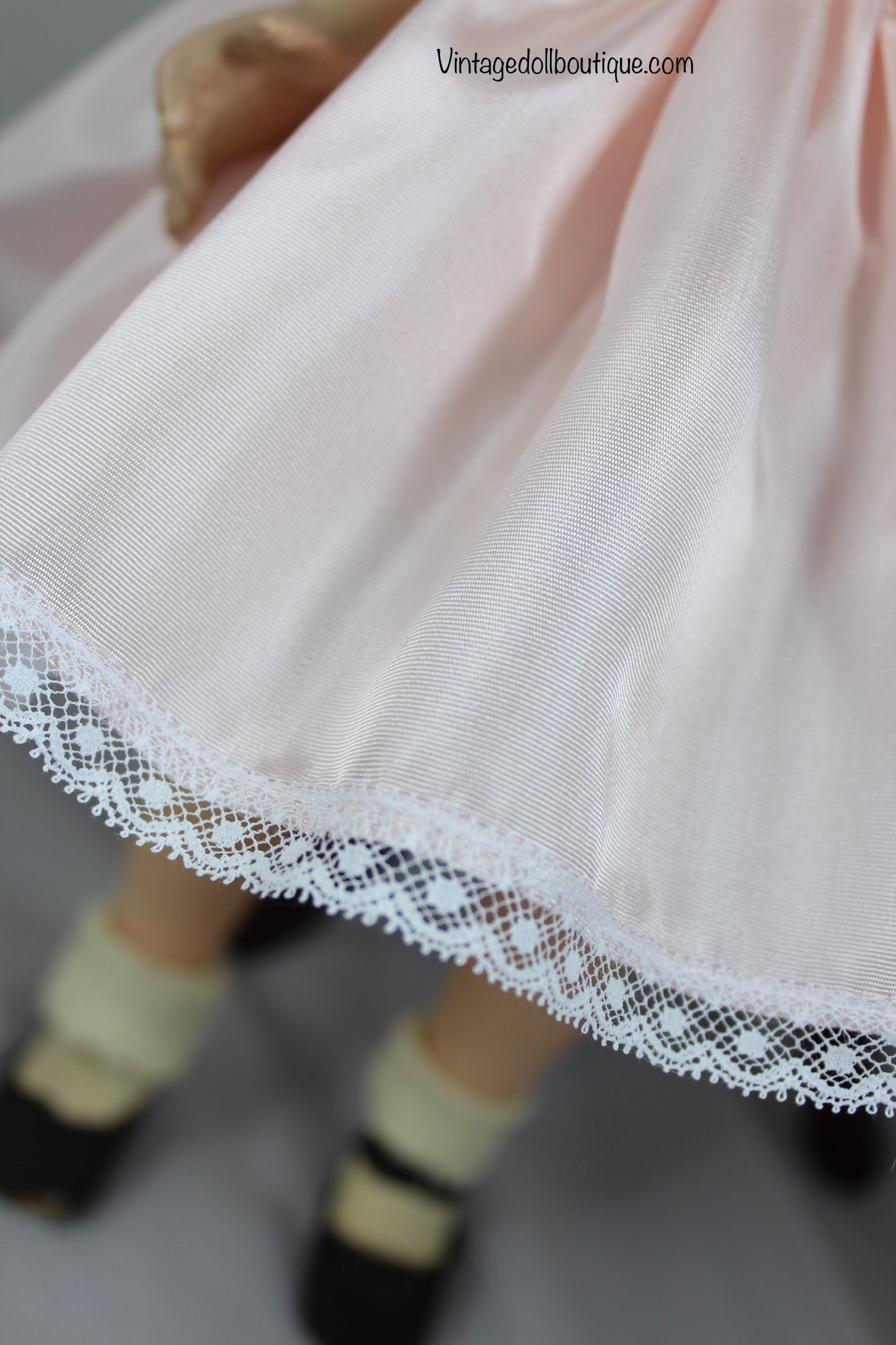 5 1/2” slip *more colors available*