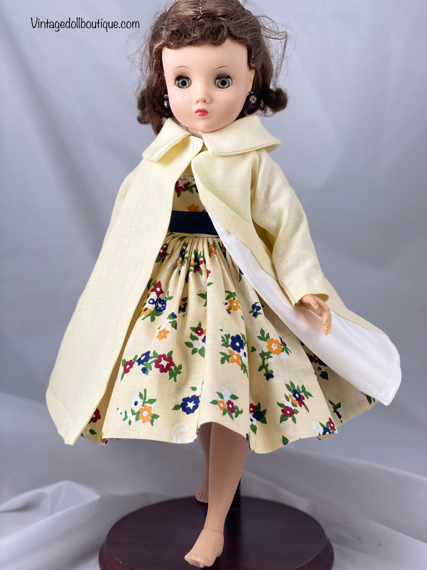 Yellow coat for Elise