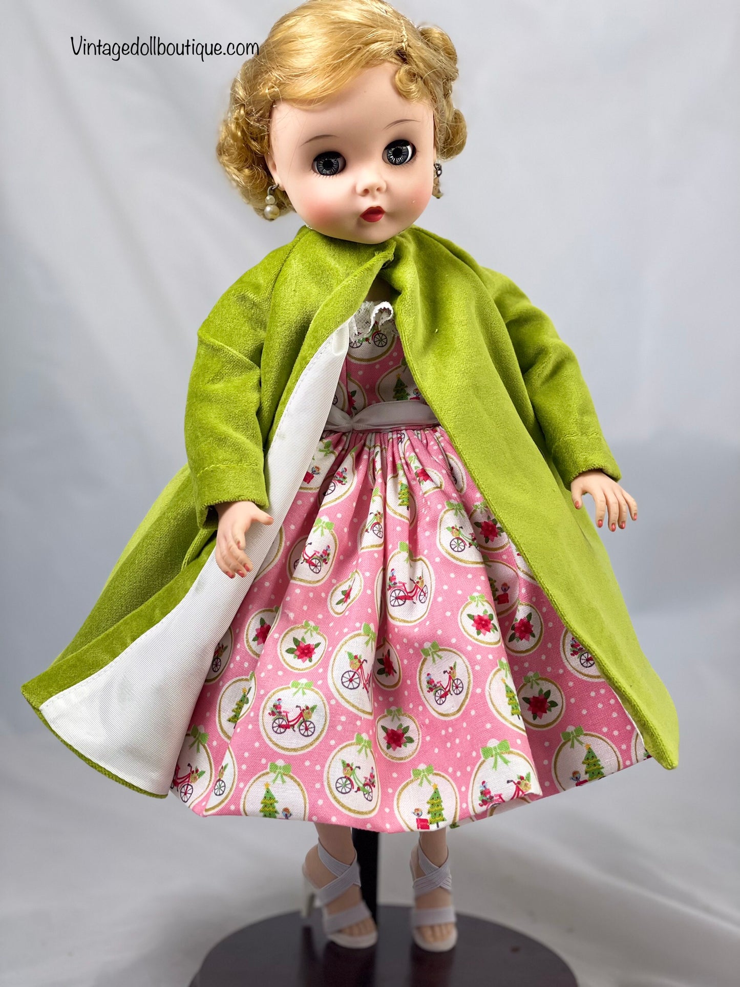 Velveteen Swing coat for 16” Elise