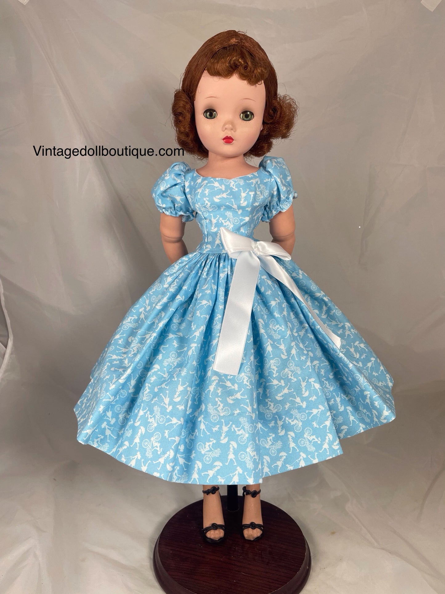 Dress for 21” Cissy