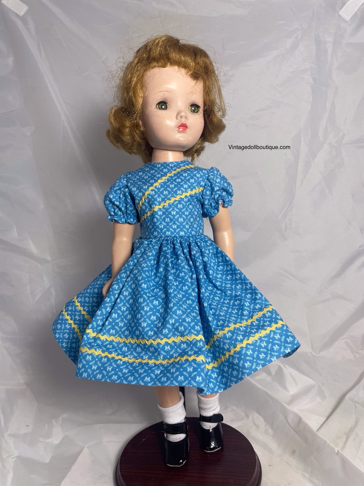 Dress for 17/18” Madame Alexander doll