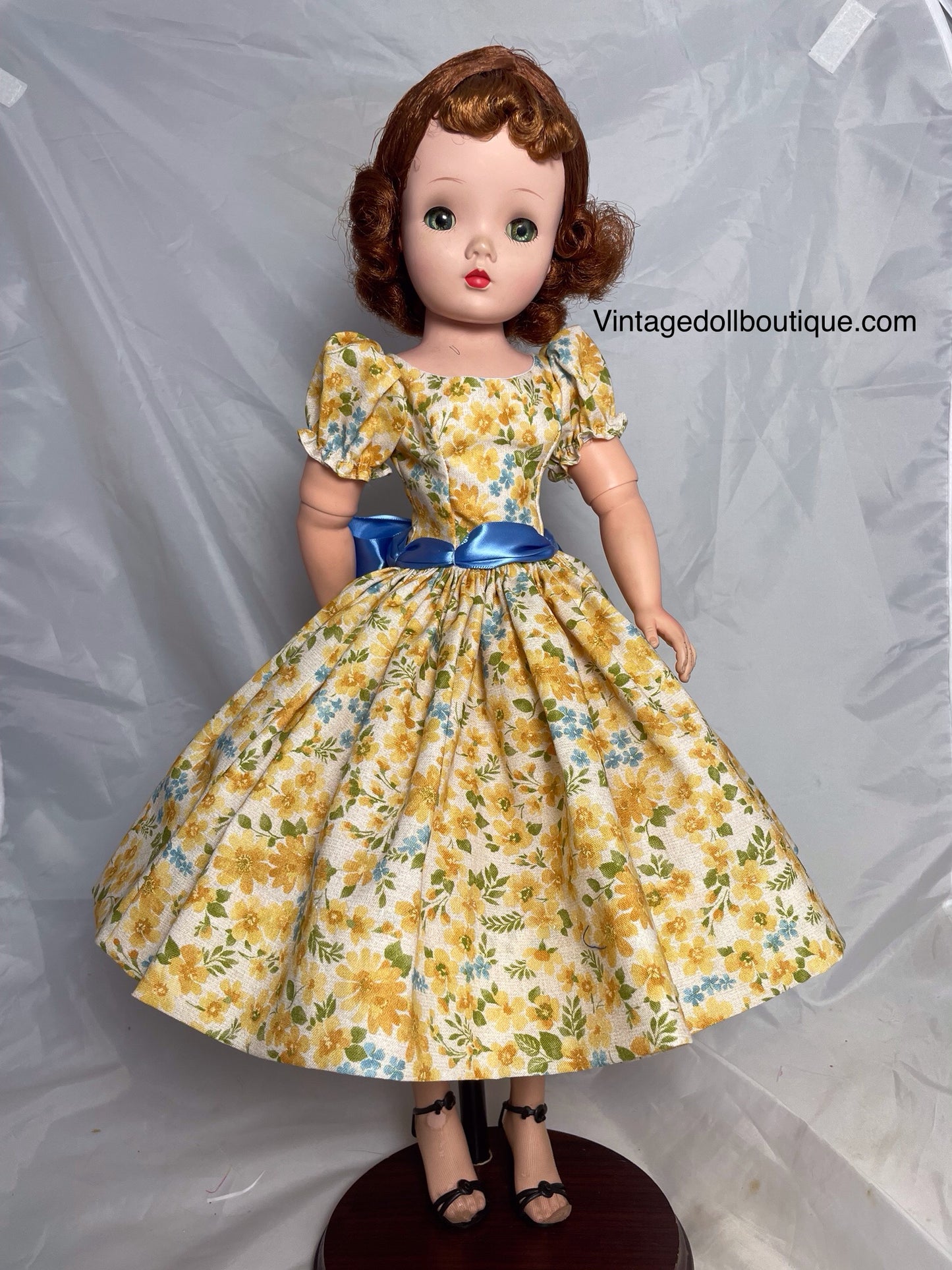 Dress for 21” Cissy