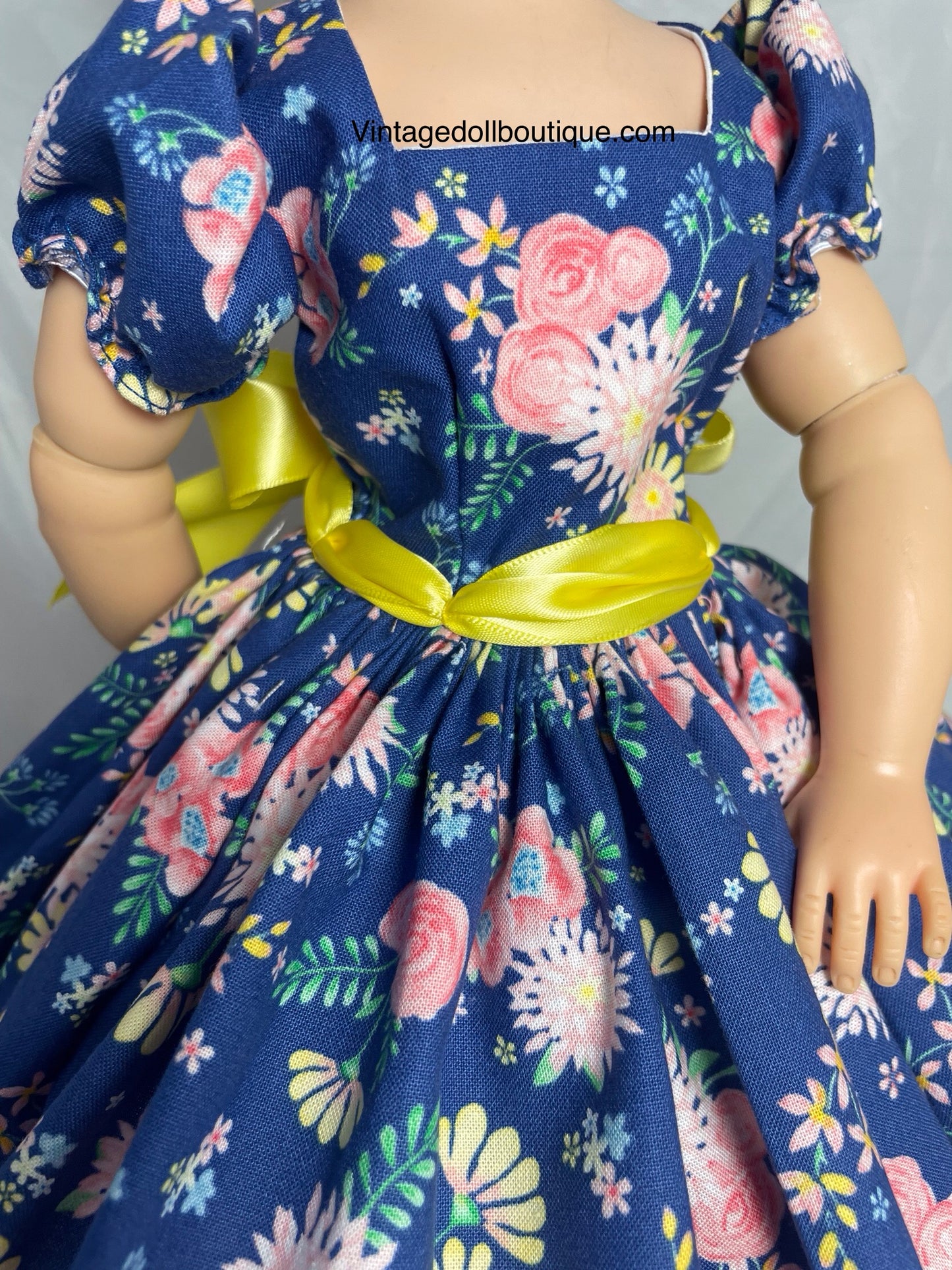 Dress for 21” Cissy