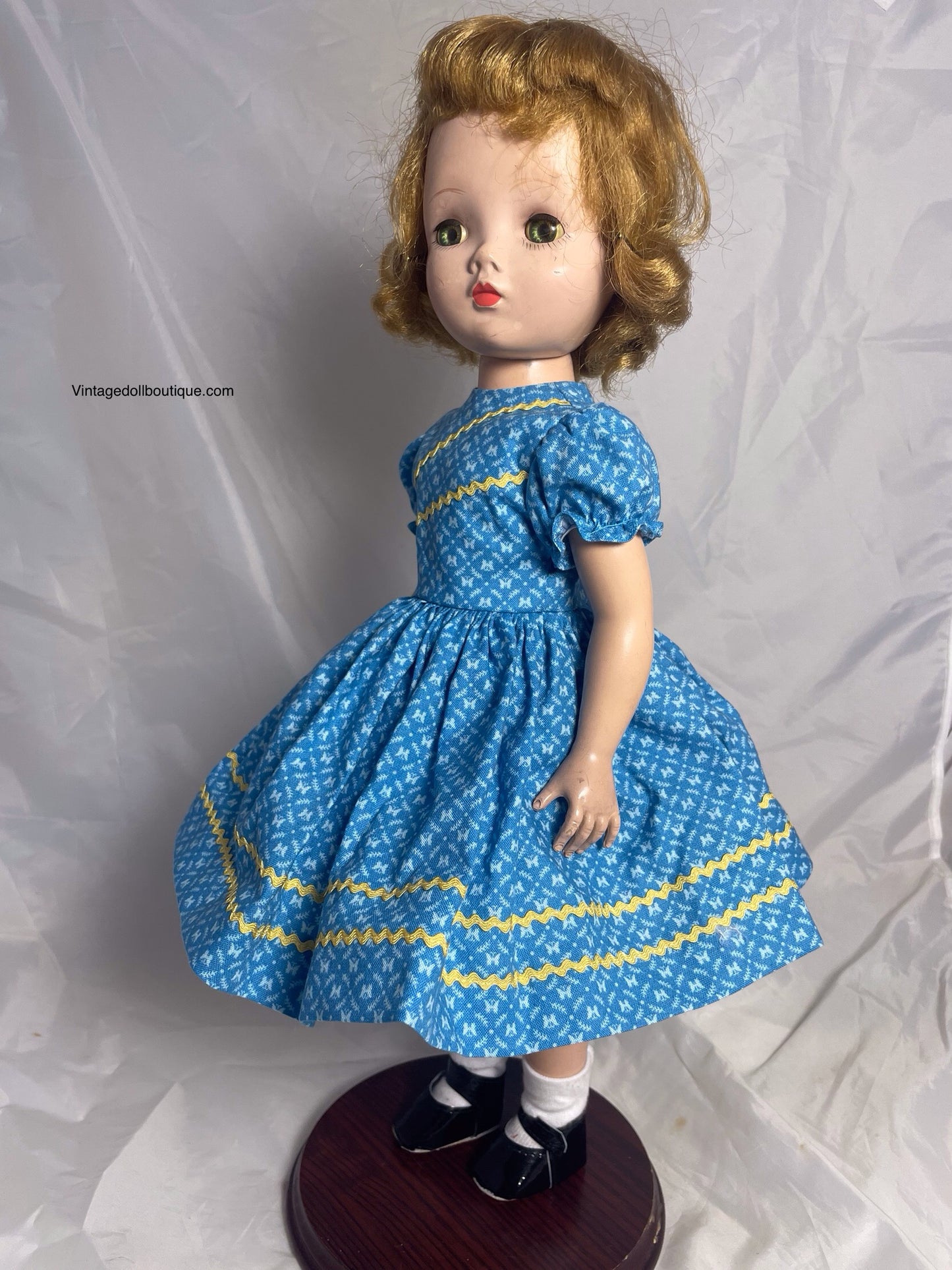 Dress for 17/18” Madame Alexander doll